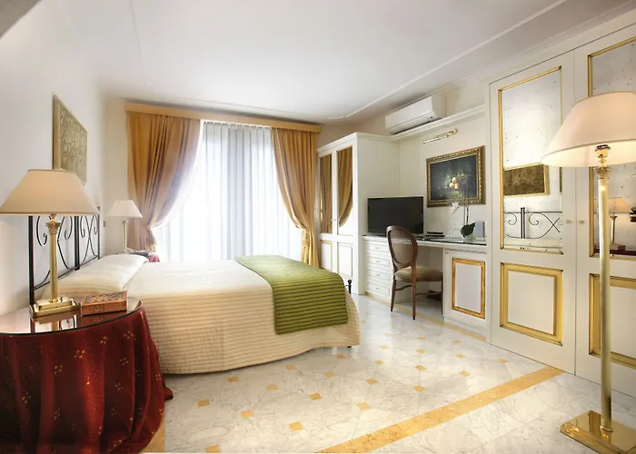 Palazzo Del Corso - Boutique 5*