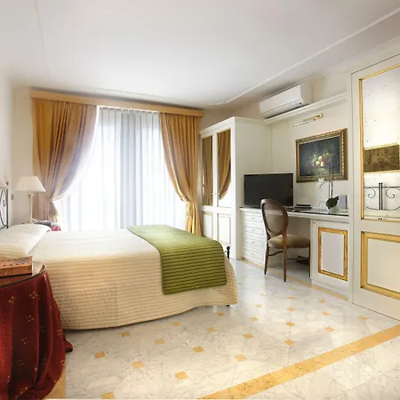 Palazzo Del Corso - Boutique 5*